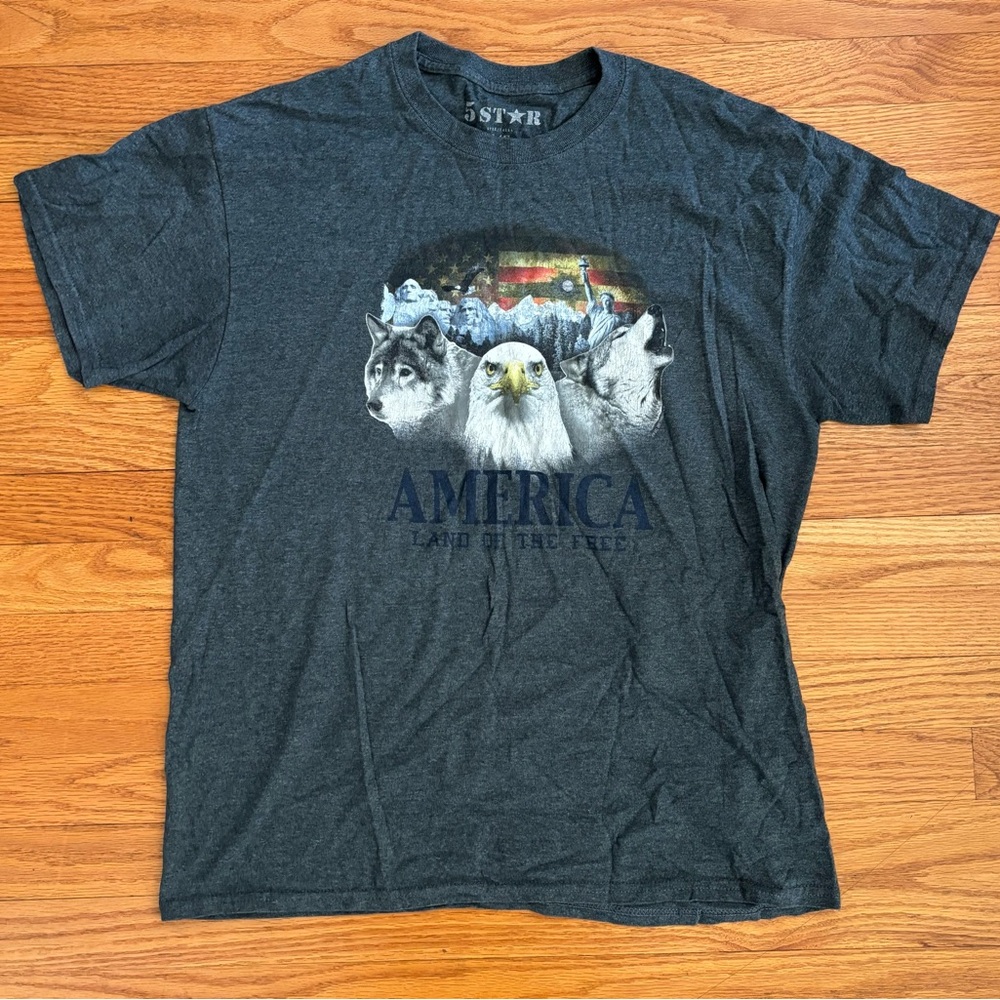 5 Star Tshirt Adult Large Gray America, Land of the Free Graphic Tee Casualwear